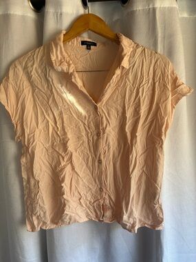 3 for $10 • DYNAMITE // Short Sleeve Button-Up Blouse